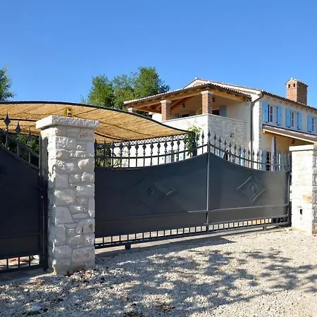Miramar Holiday home *