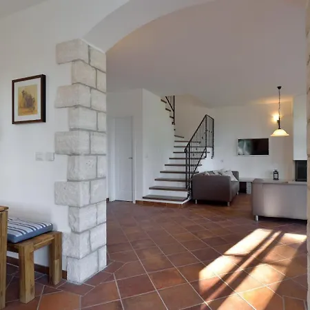 Holiday home Miramar Tar-Vabriga